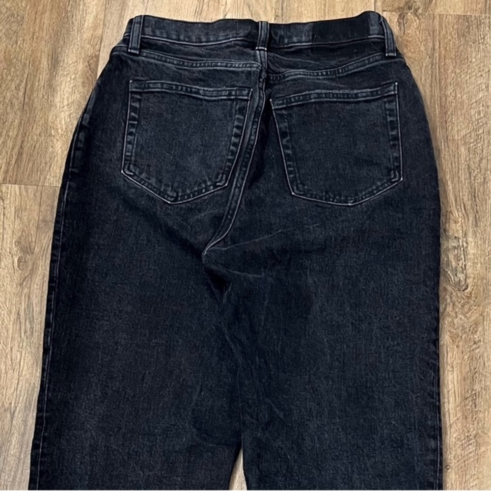 Abercrombie & Fitch Curve Love High Rise Dad Criss Cross Jeans in Black - Picture 7 of 12